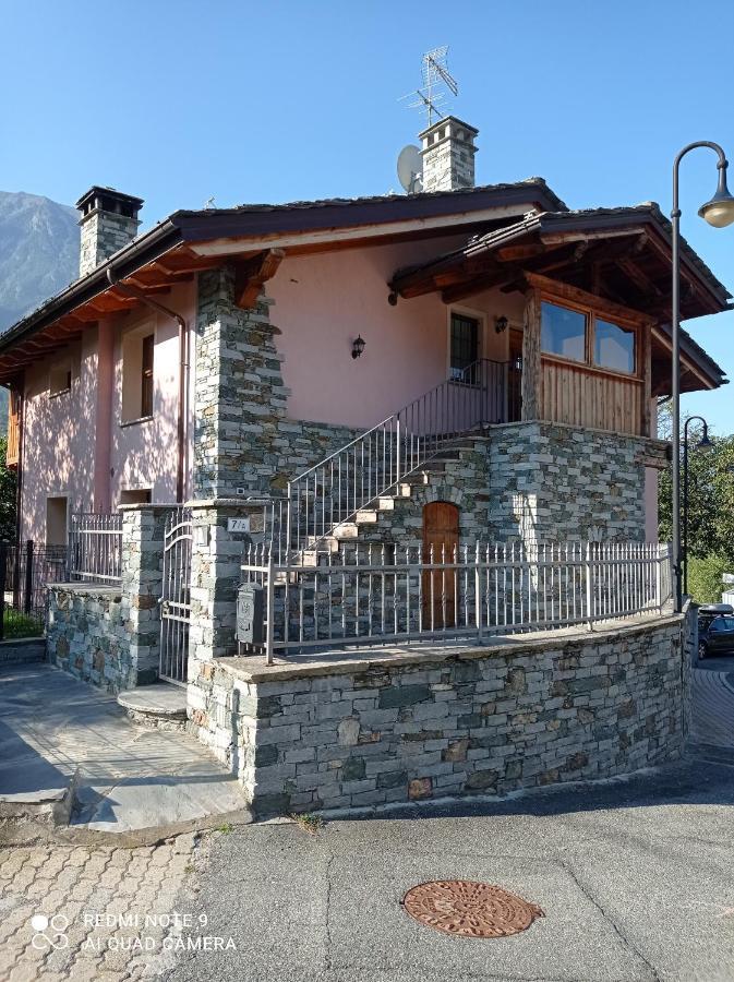 Torrent Du Chateau Casa Vacanze Аоста Екстер'єр фото